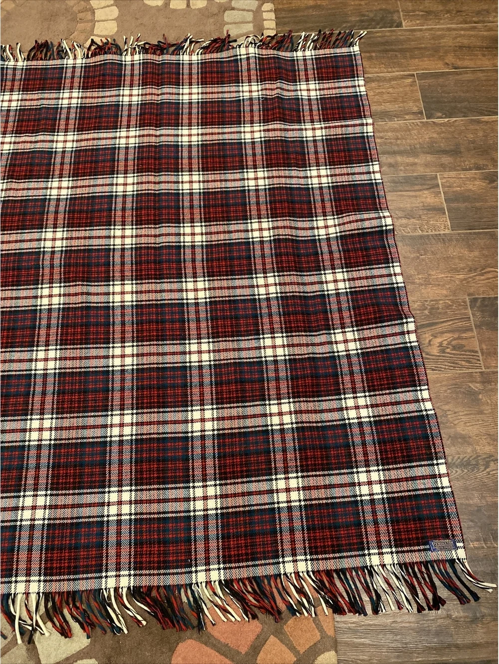 Vintage Pendleton 100% Wool Blanket Fringe Ends 51”x 61”
